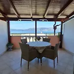 Nef Pinezići