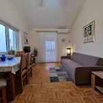Nef Apartment Pinezići