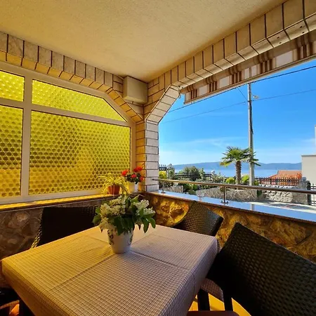 Nef Apartman Pinezici (Krk)