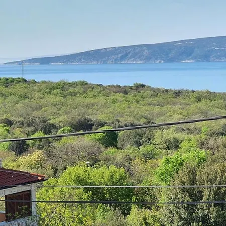 Nef Pinezici (Krk)