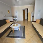 Nef Appartamento Pinezići